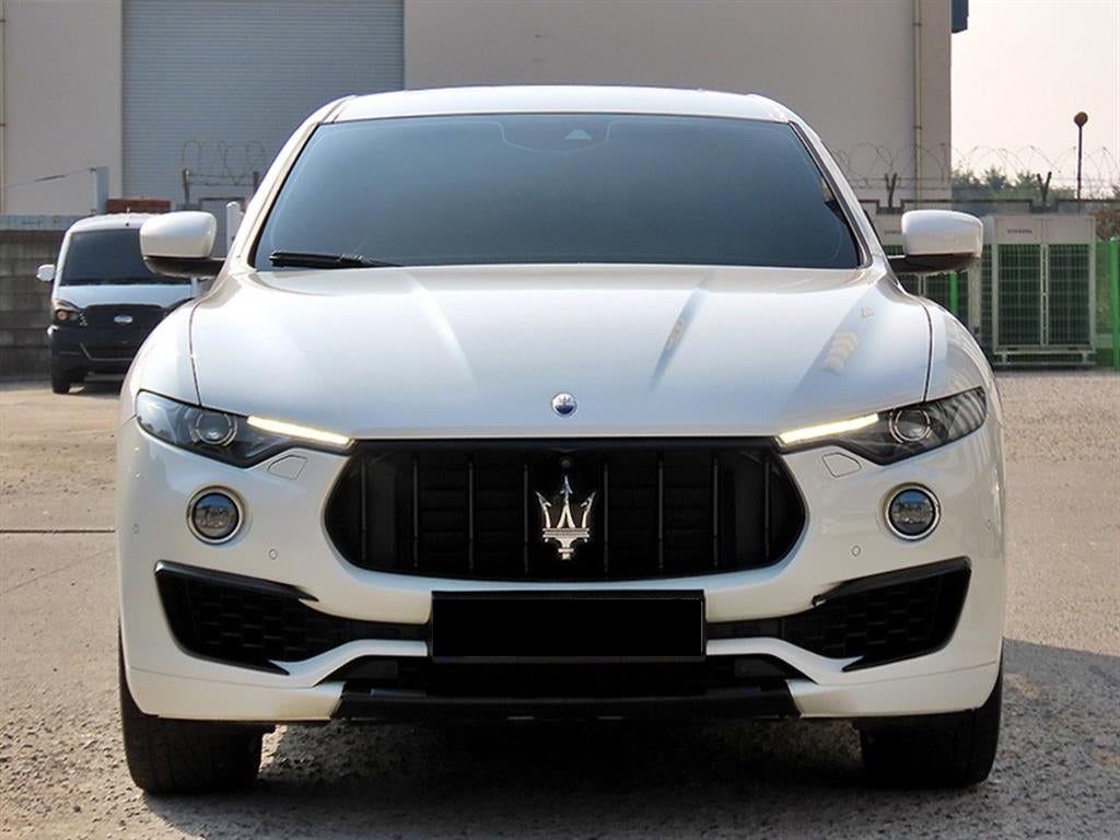 Maserati Levante — photo 01