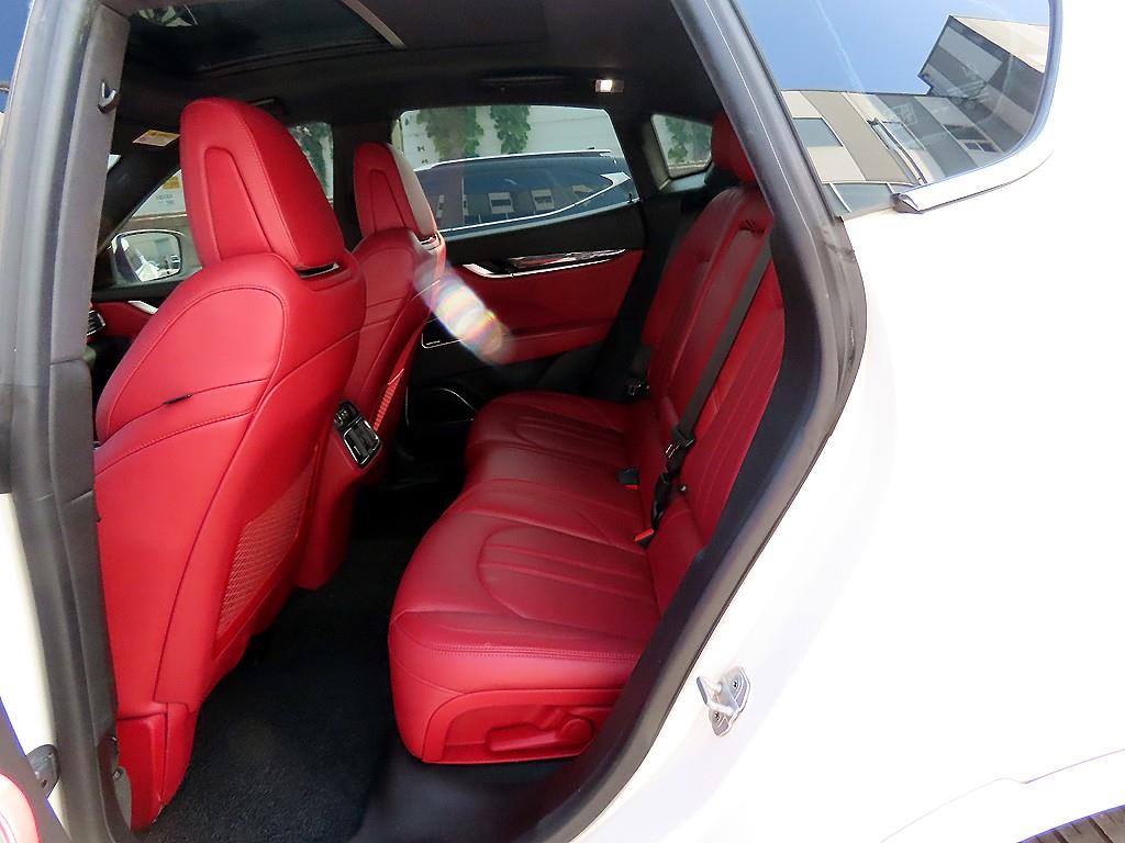 Maserati Levante — photo 06