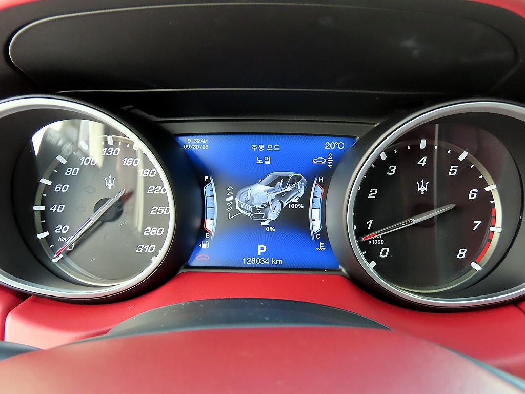 Maserati Levante — photo 09
