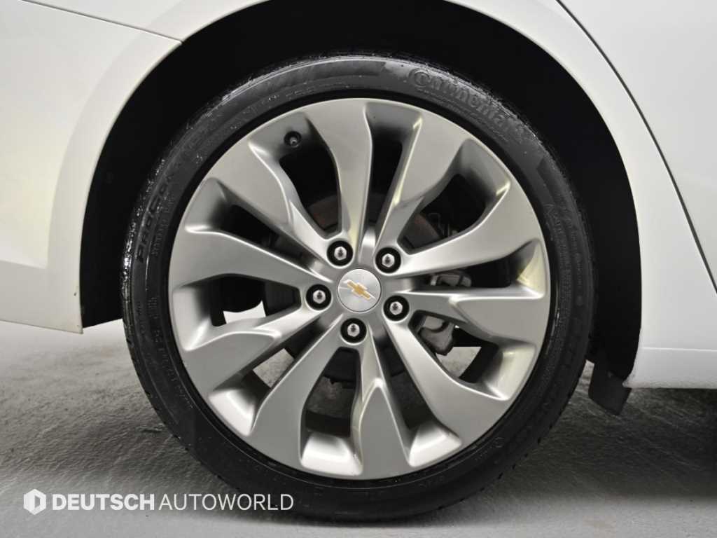 CHEVROLET Malibu — photo 05