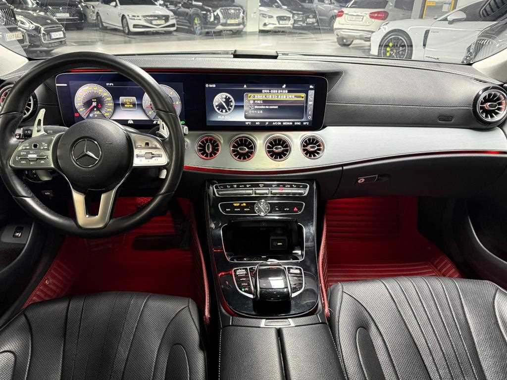 Mercedes-Benz CLS-Class — photo 08