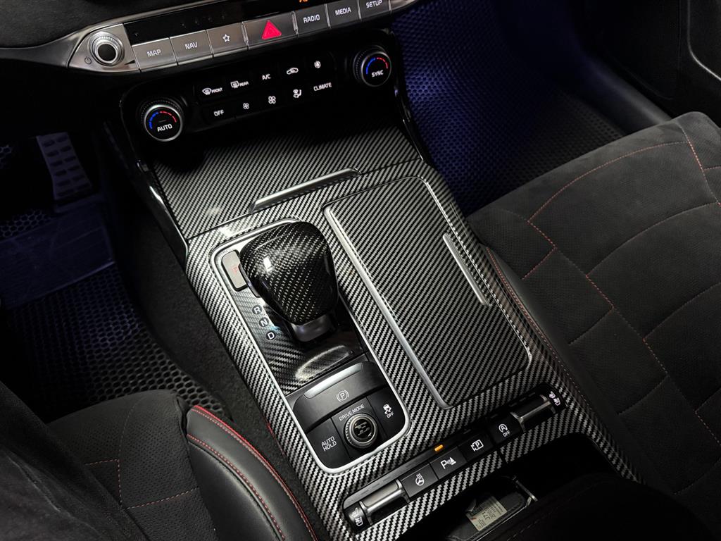 Kia Stinger — photo 15