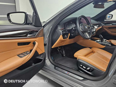 BMW 5-Series — photo 11