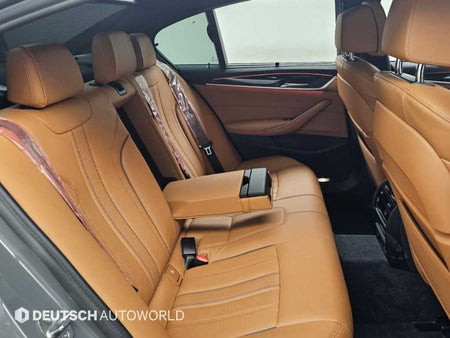 BMW 5-Series — photo 12