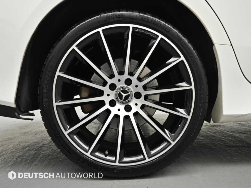 Mercedes-Benz CLS-Class — photo 05