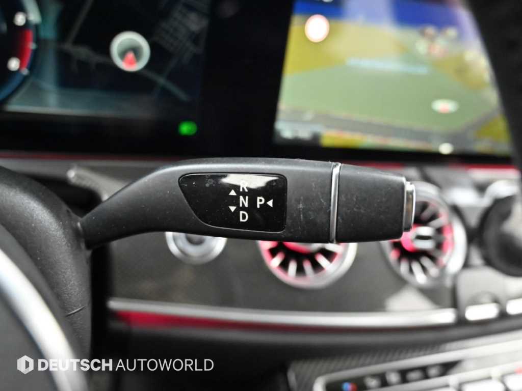 Mercedes-Benz CLS-Class — photo 09
