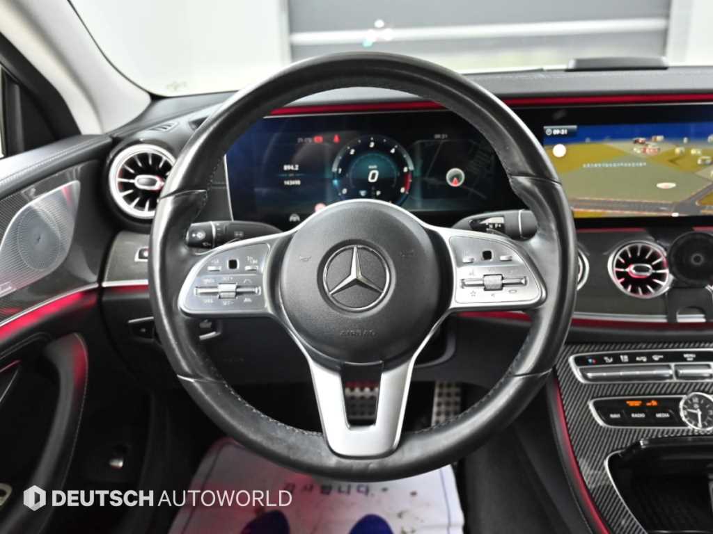 Mercedes-Benz CLS-Class — photo 13