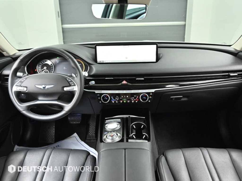 Genesis G80 — photo 07