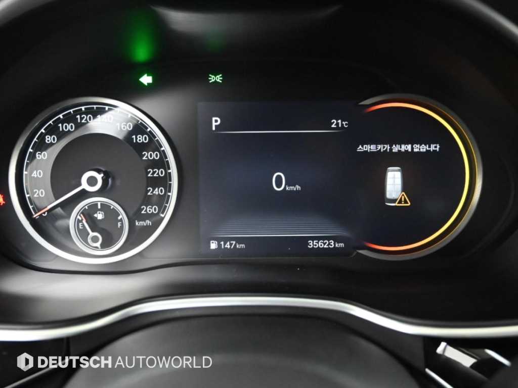 Genesis G80 — photo 08