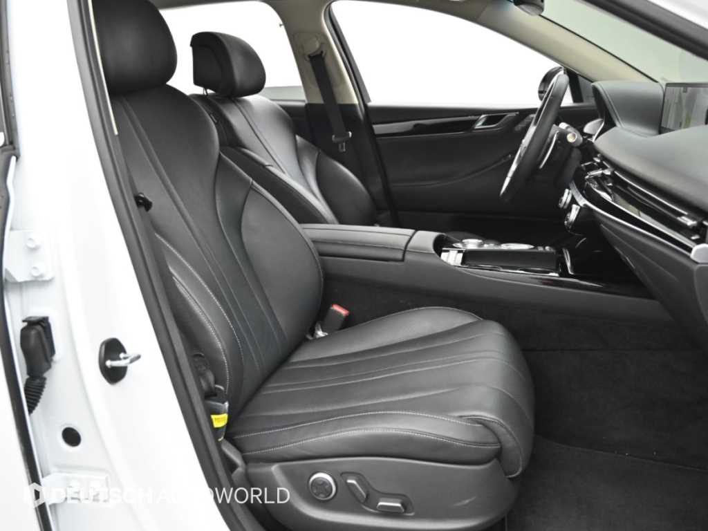 Genesis G80 — photo 10