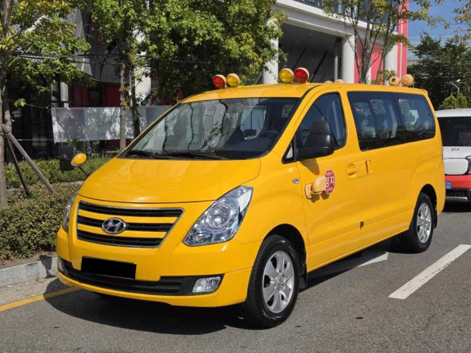 Hyundai Starex — photo 02