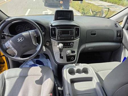 Hyundai Starex — photo 07