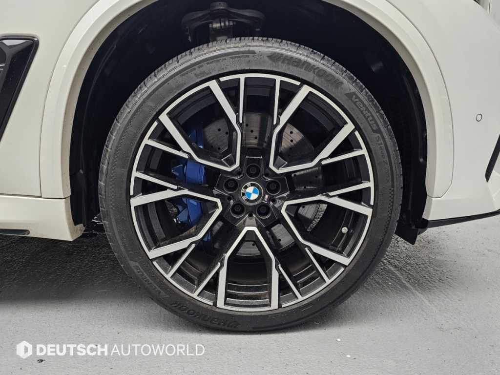 BMW X5M — photo 05
