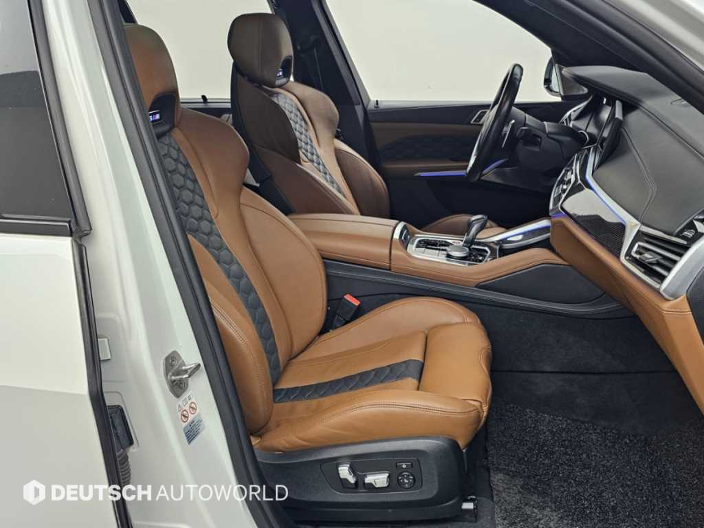 BMW X5M — photo 10