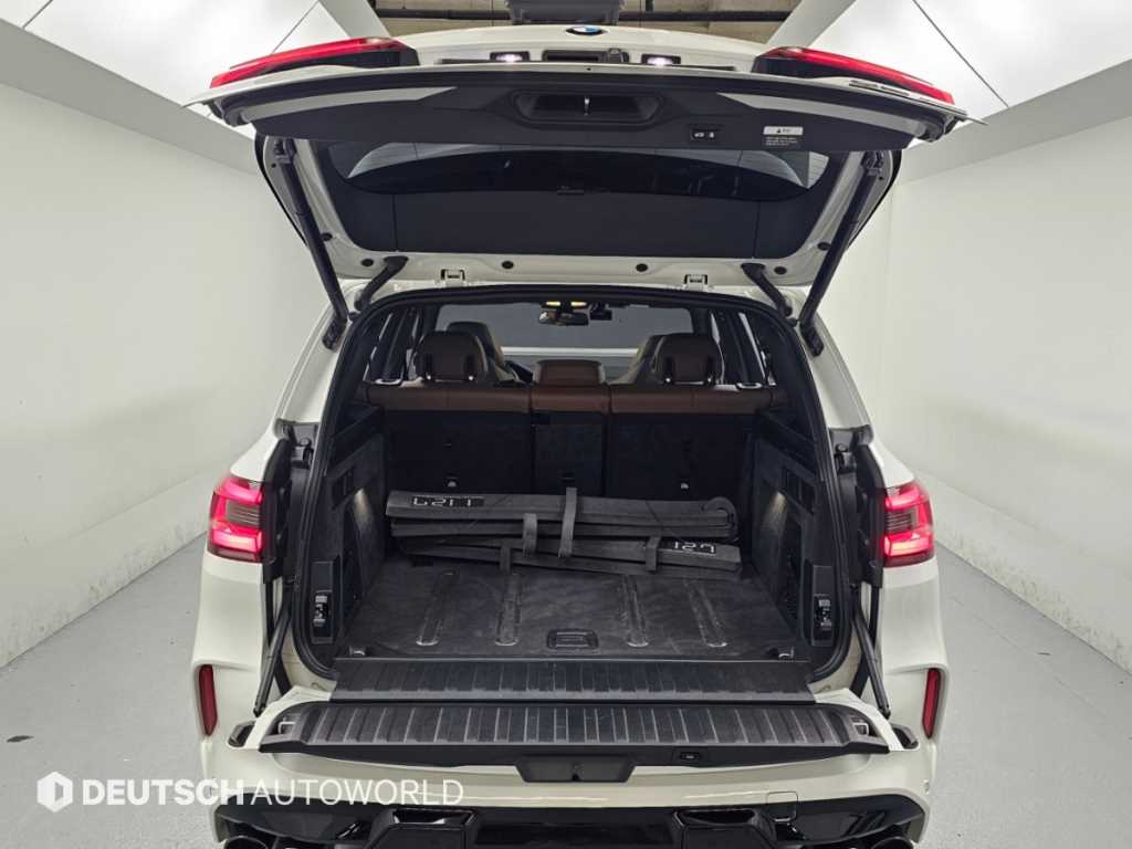 BMW X5M — photo 19