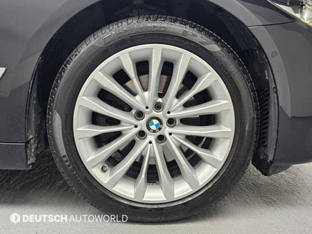 BMW 5-Series — photo 05