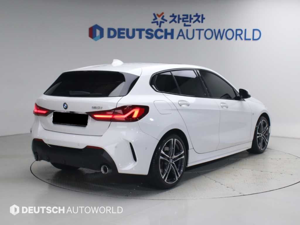 BMW 1-Series — photo 02