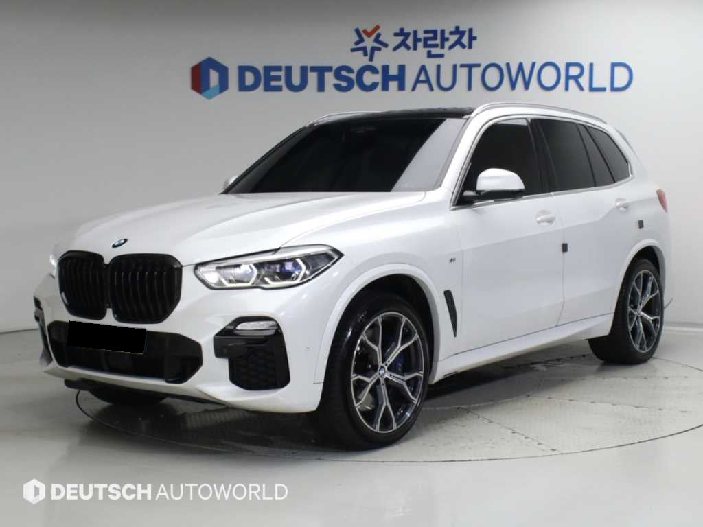 BMW X5 — photo 01