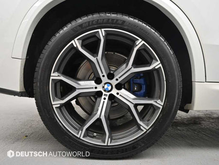 BMW X5 — photo 05