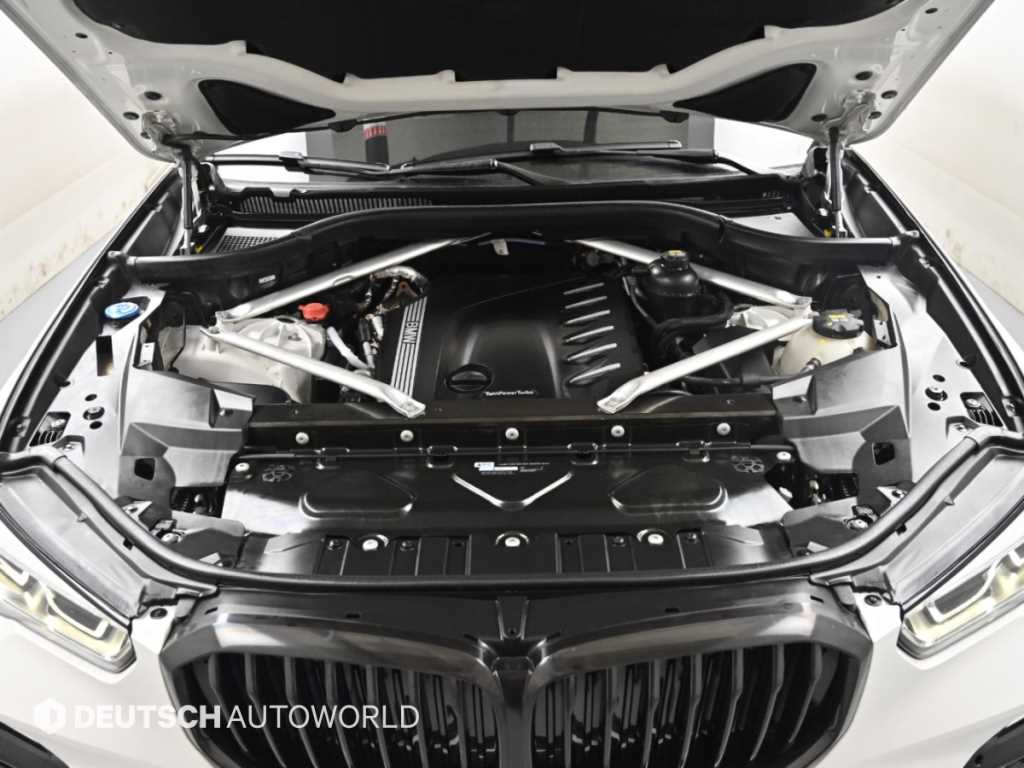 BMW X5 — photo 06