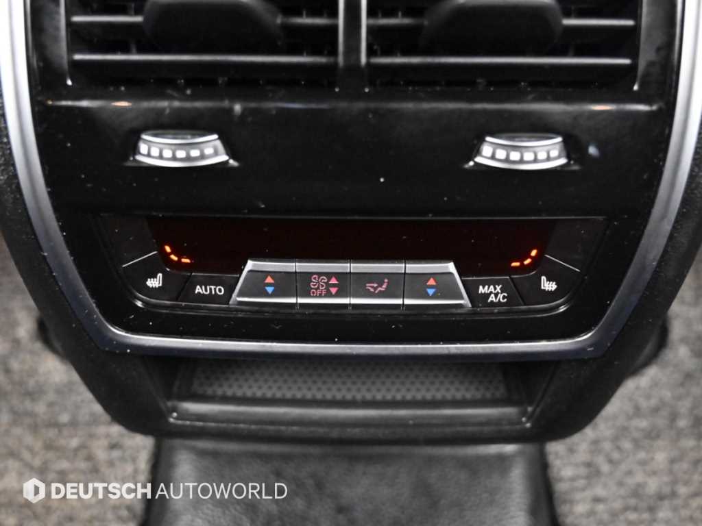BMW X5 — photo 16