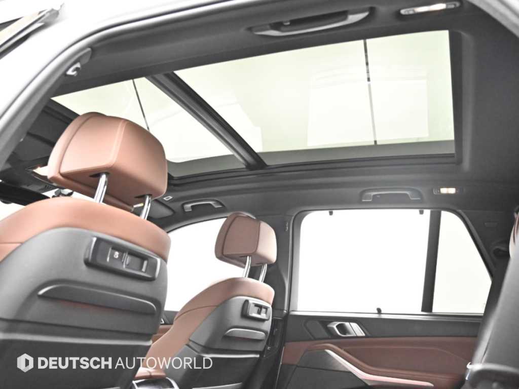 BMW X5 — photo 18