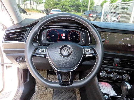 Volkswagen Jetta — photo 08
