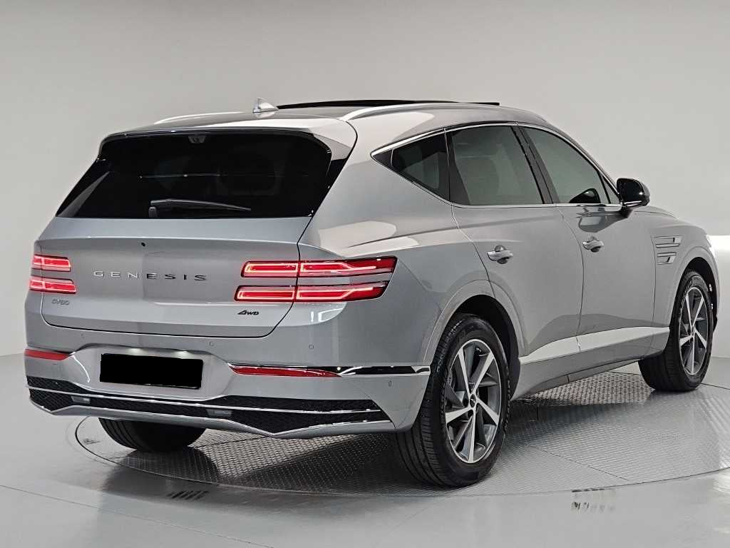 Genesis GV80 — photo 04