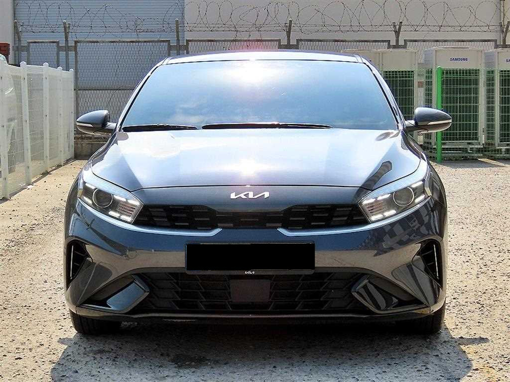 Kia K3 — photo 02