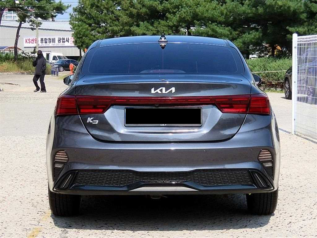 Kia K3 — photo 04