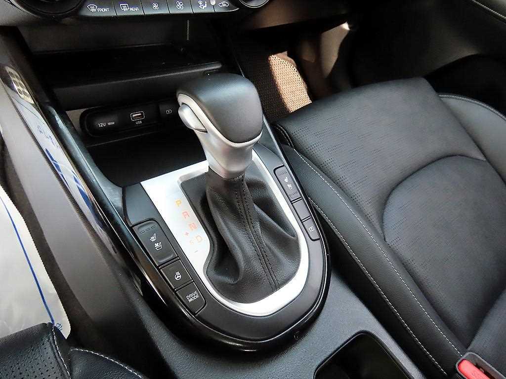 Kia K3 — photo 10