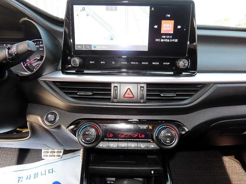 Kia K3 — photo 13