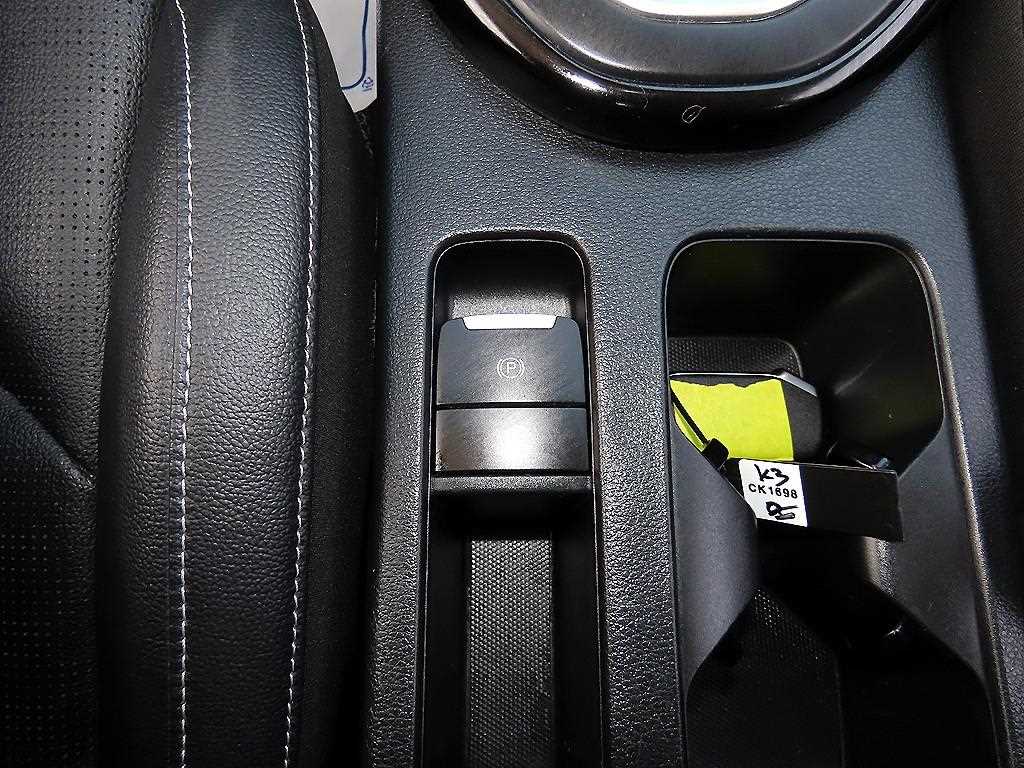 Kia K3 — photo 14