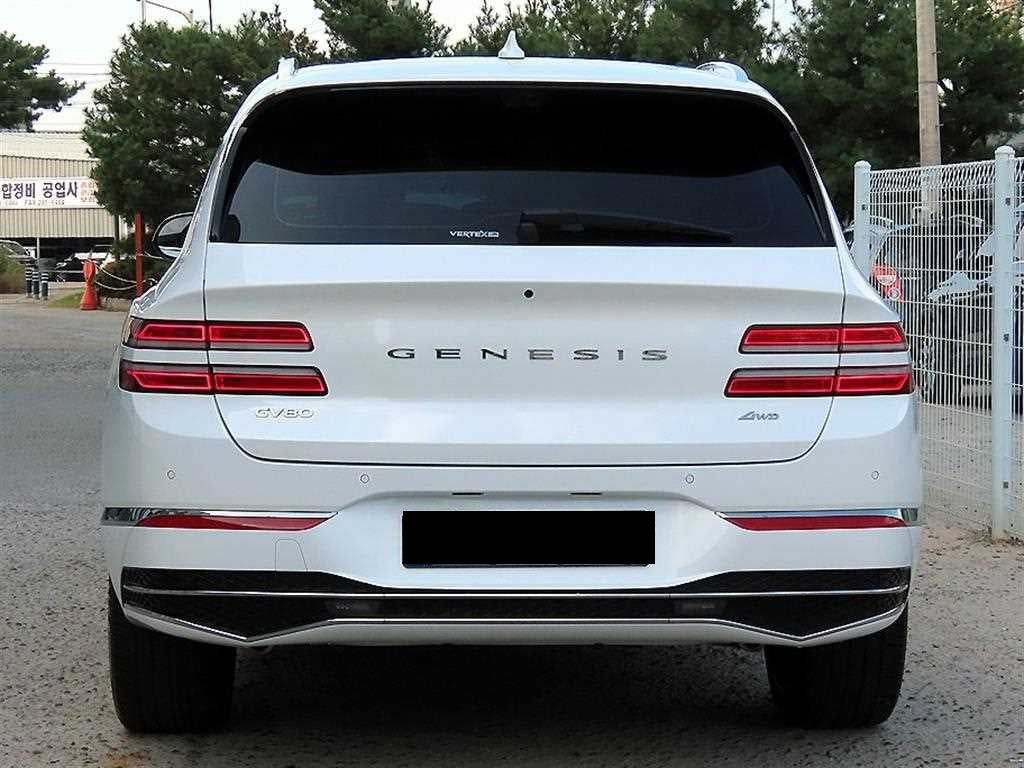 Genesis GV80 — photo 04