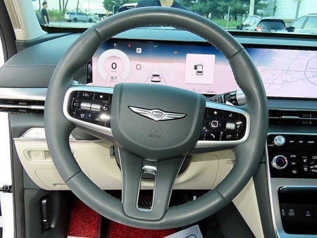 Genesis GV80 — photo 08