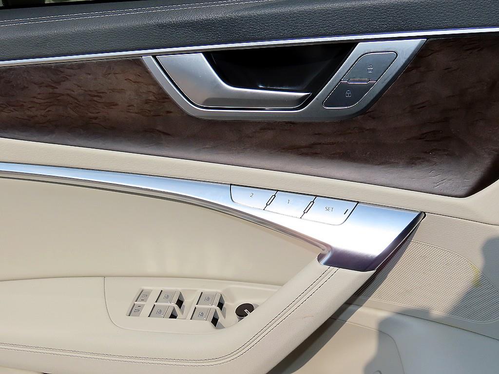 Audi A6 — photo 12