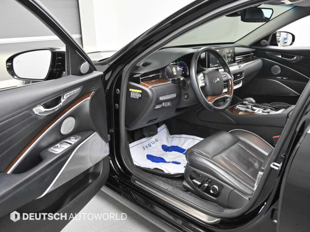 Kia K9 — photo 11