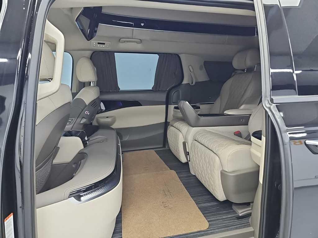 Kia Carnival — photo 12