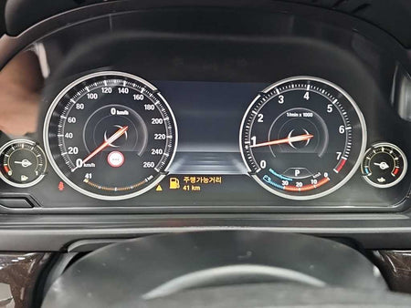 BMW 5-Series — photo 06