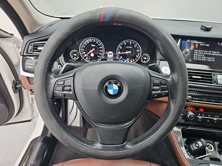 BMW 5-Series — photo 09