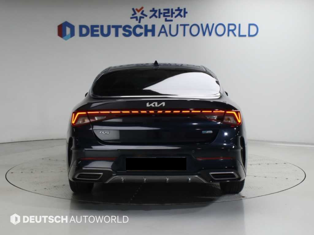 Kia K5 — photo 04