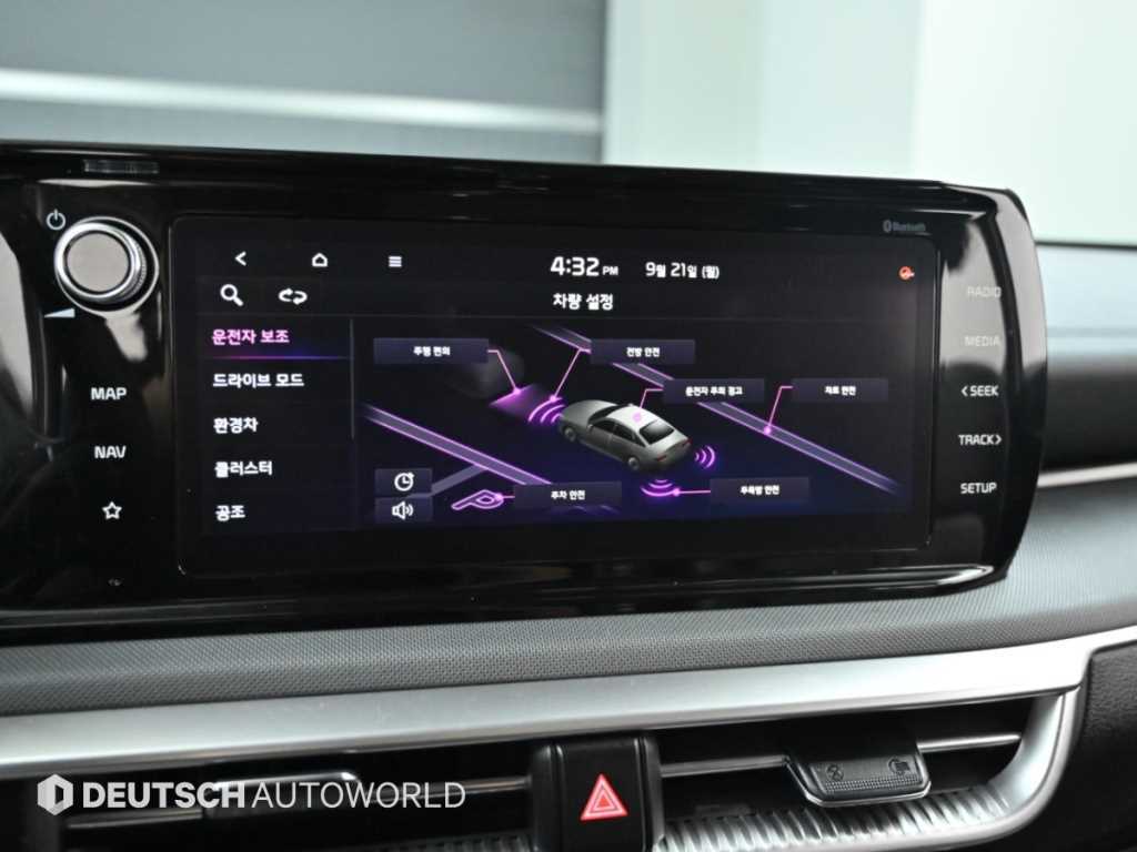Kia K5 — photo 17
