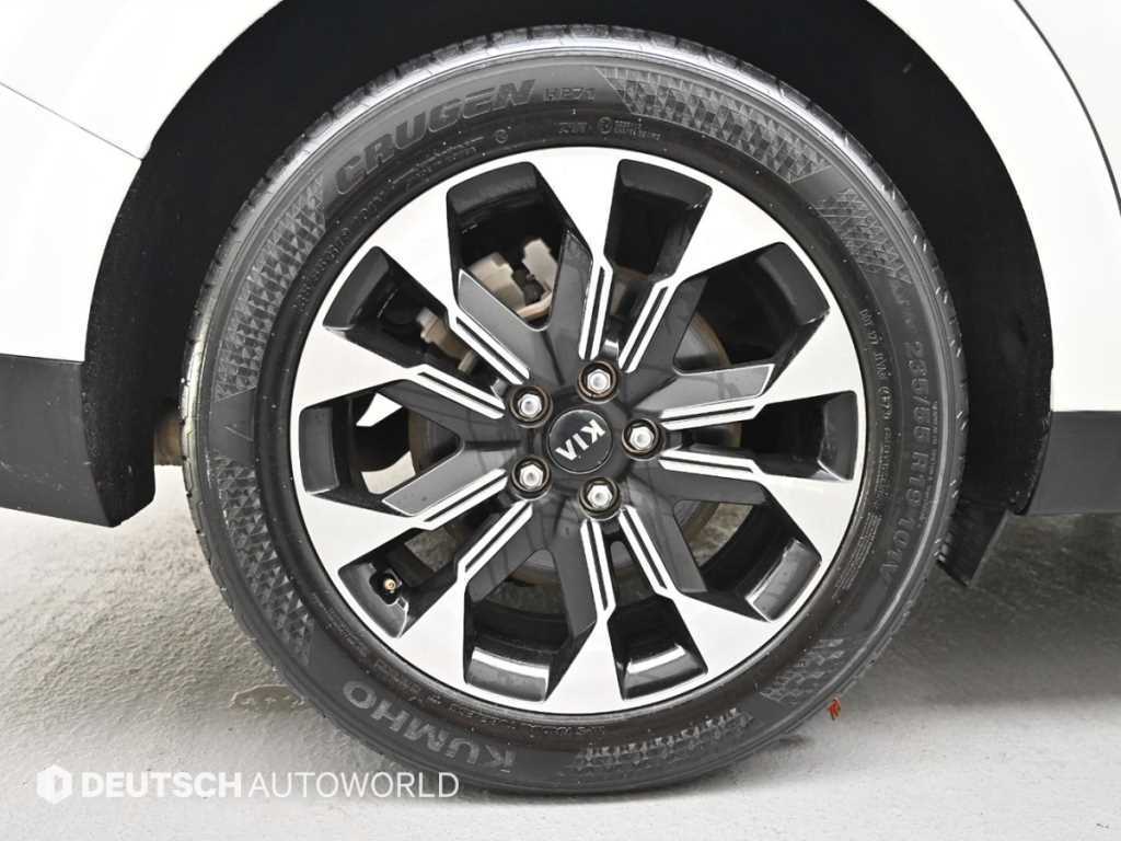 Kia Carnival — photo 06
