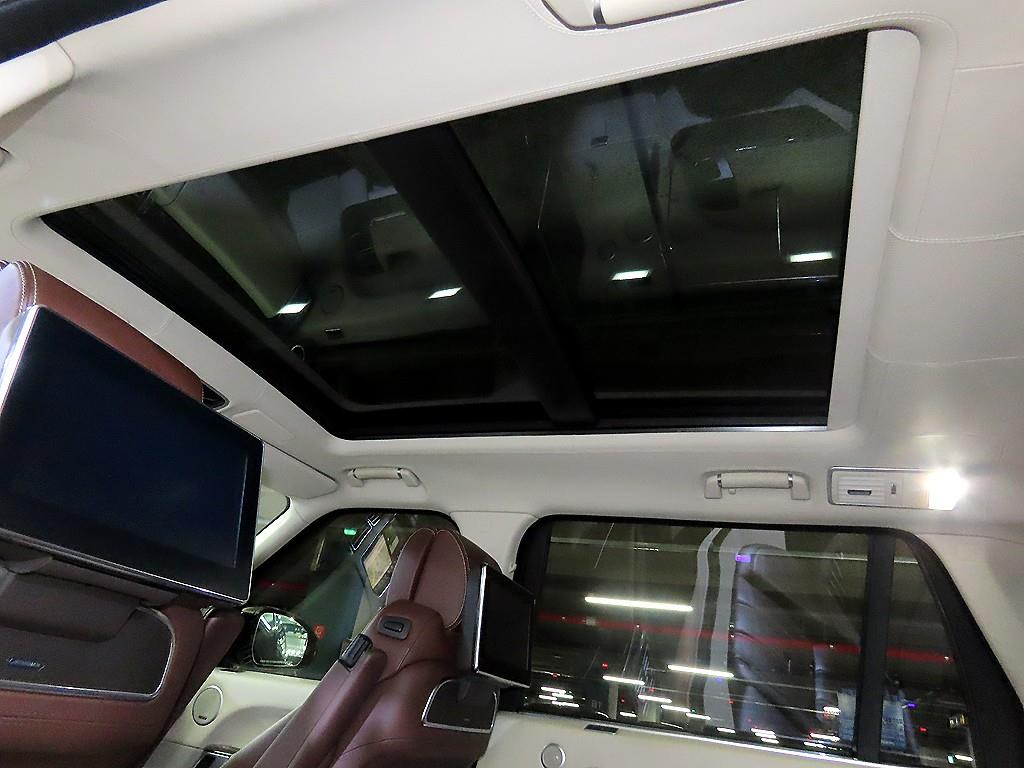 Land Rover Range Rover — photo 14