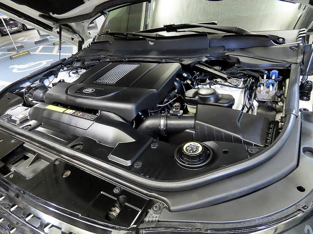 Land Rover Range Rover — photo 19