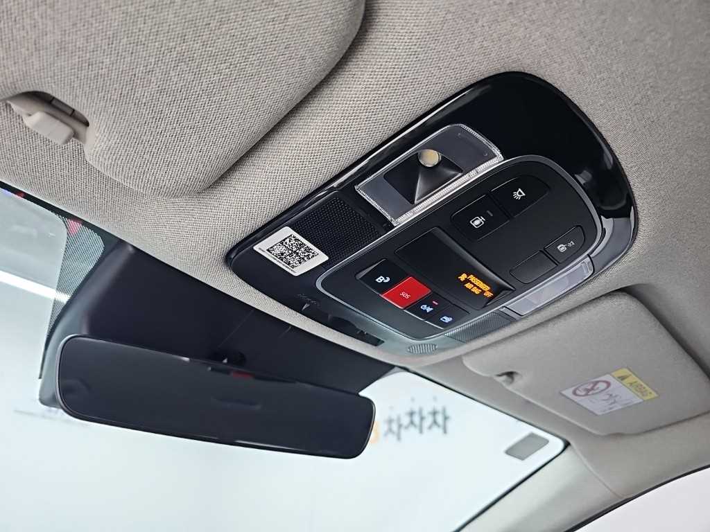 Hyundai Sonata — photo 16