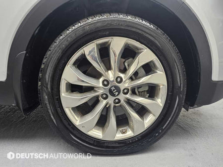 Kia Sorento — photo 05