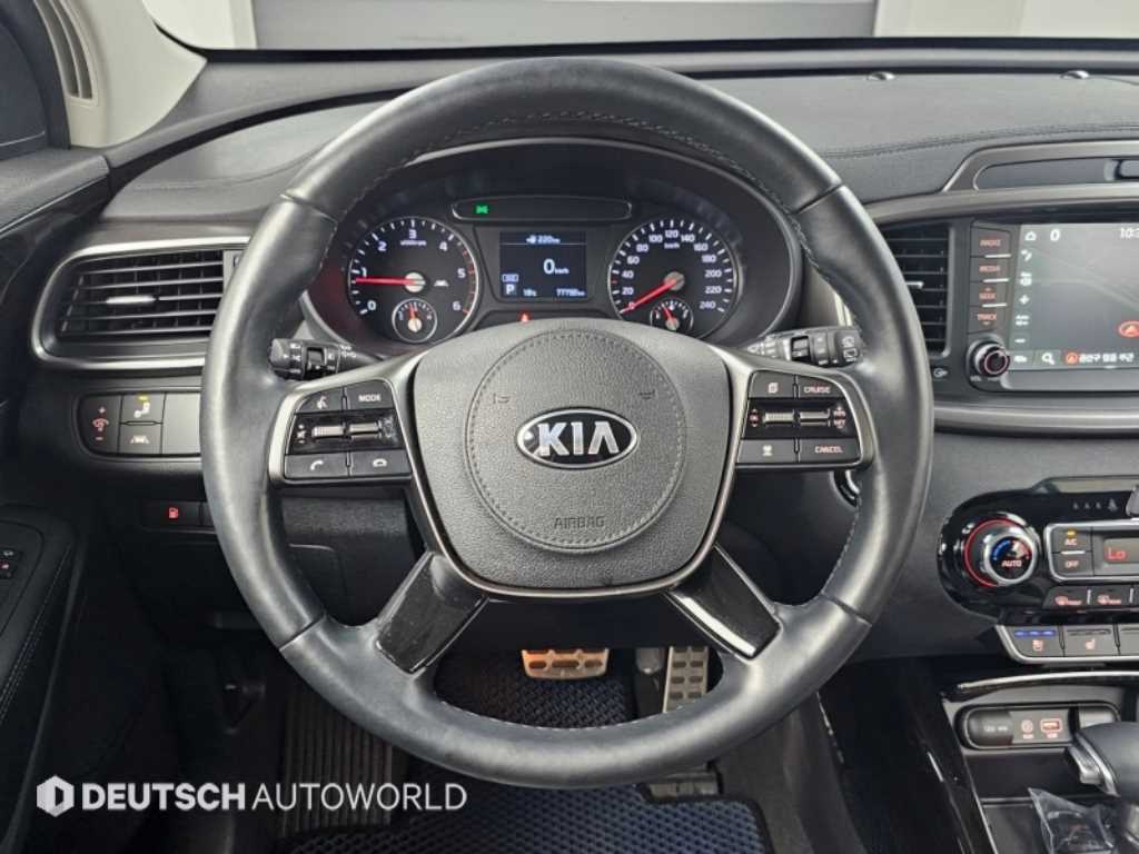 Kia Sorento — photo 13