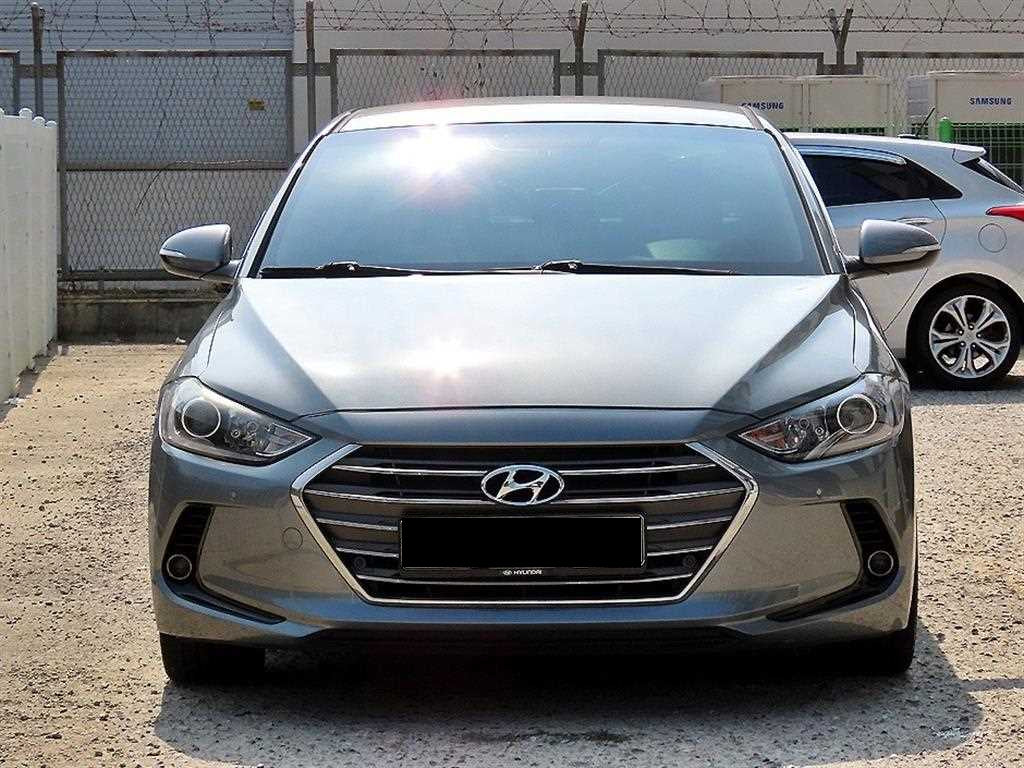 Hyundai Avante — photo 01