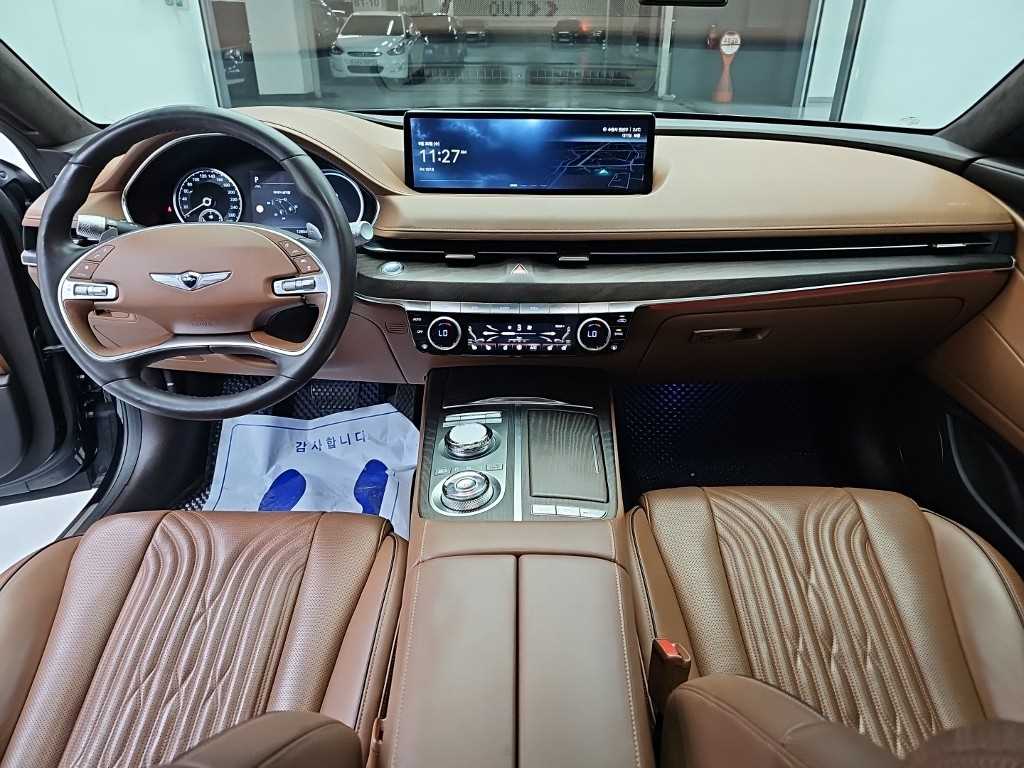 Genesis G80 — photo 01